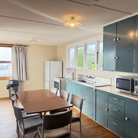 South Sea Hotel - Stewart Island 하프문베이 외부 사진
